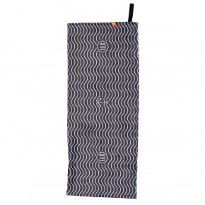 Přejít na produkt After S Towel waves 2020