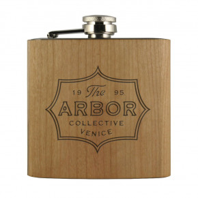 Przejść do produktu Piersiówka Arbor The Collective cherry 2018/2019