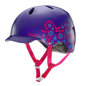 Přejít na produkt Helma Bern Bandita satin purple floral 2015