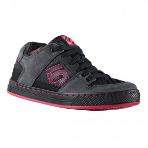 Go to the product Five Ten Wms Freerider black/berry 2018