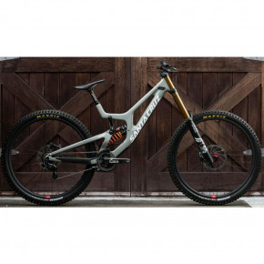 Przejść do produktu Rower Santa Cruz V10 cc s-kit 29" dhx2 perf 2020