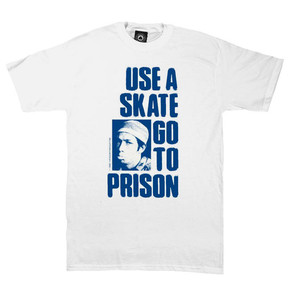 Přejít na produkt Tričko Thrasher Use A Skate Go To Prison blue/white 2017
