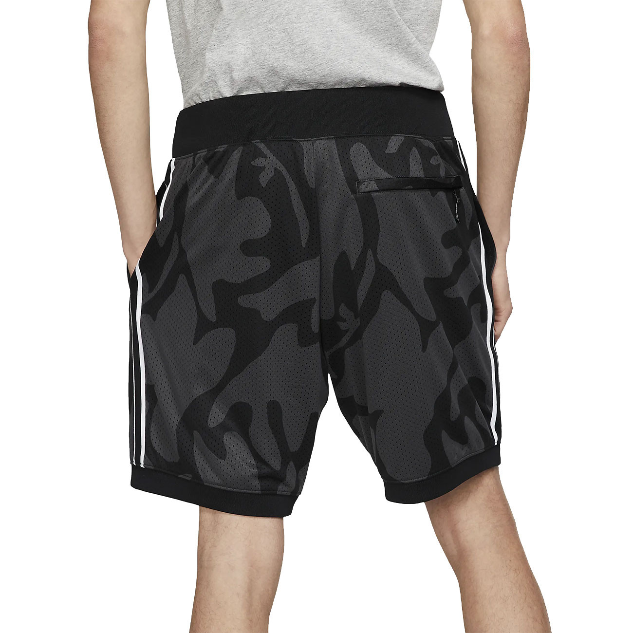 nike shorts sb